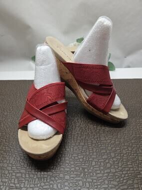 Wear Ever Red Textured Leather Criss-Cross Wedge Sandals Women's 7.5